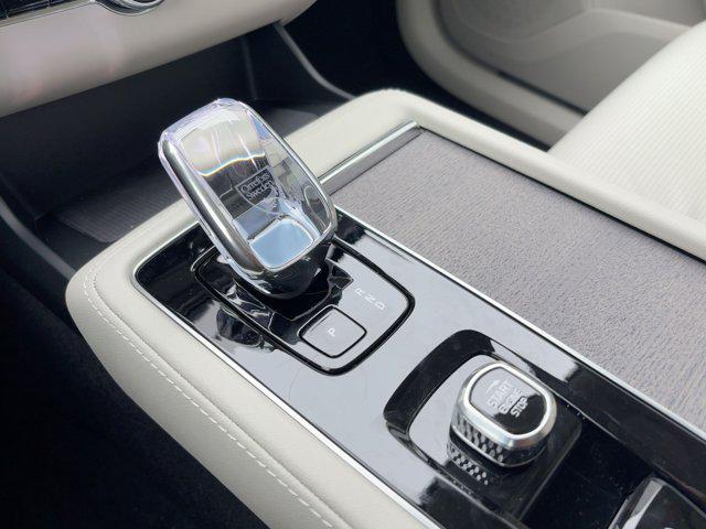 new 2026 Volvo XC90 Plug-In Hybrid car, priced at $85,745