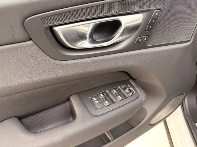 new 2026 Volvo XC60 car, priced at $52,185