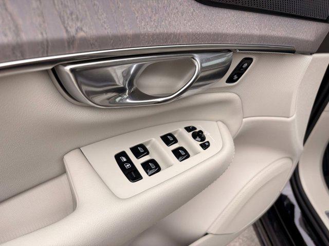 new 2026 Volvo XC90 car, priced at $75,155