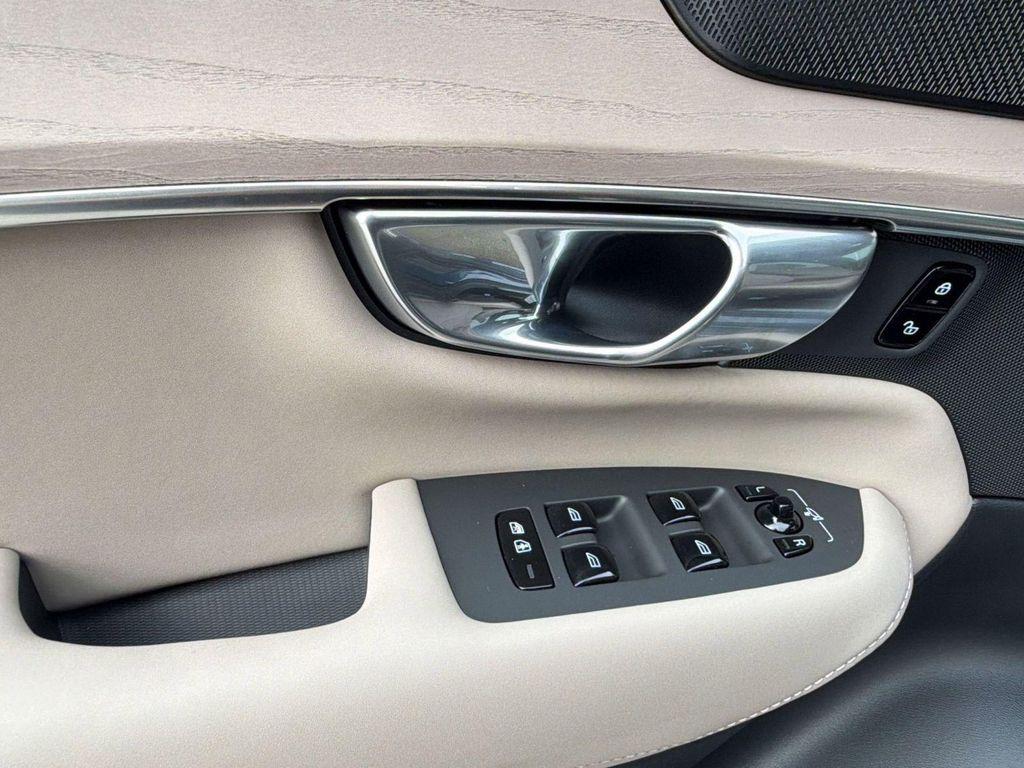 new 2026 Volvo XC90 Plug-In Hybrid car, priced at $74,088