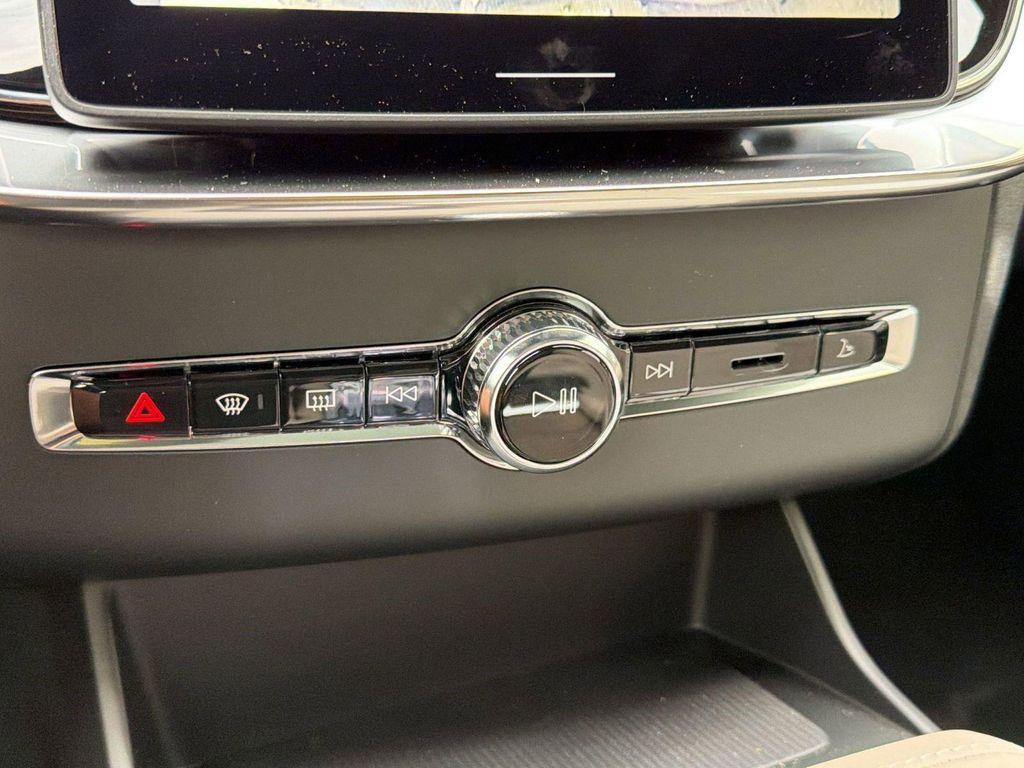 new 2026 Volvo XC90 Plug-In Hybrid car, priced at $74,088