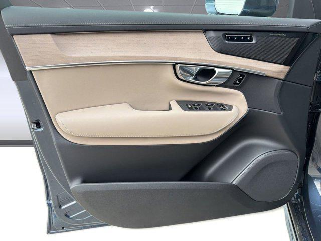 new 2026 Volvo XC90 car, priced at $69,068