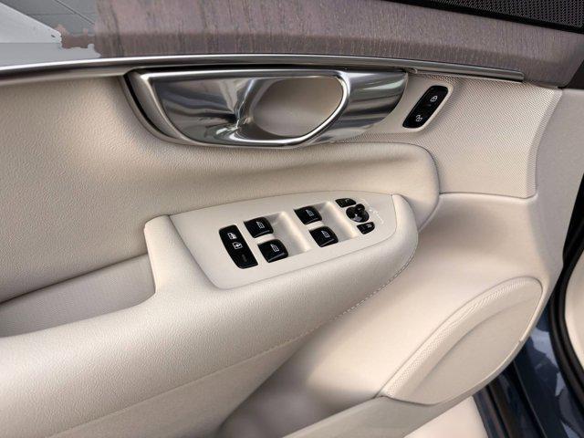 new 2026 Volvo XC90 car, priced at $75,155