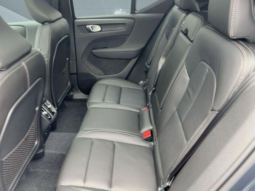 used 2026 Volvo XC40 car, priced at $35,396