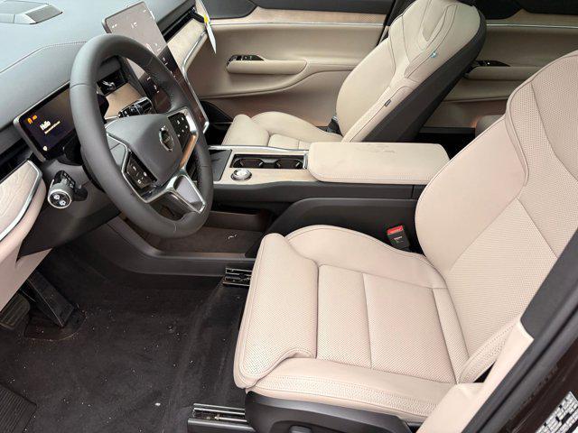 new 2025 Volvo EX90 car, priced at $79,981