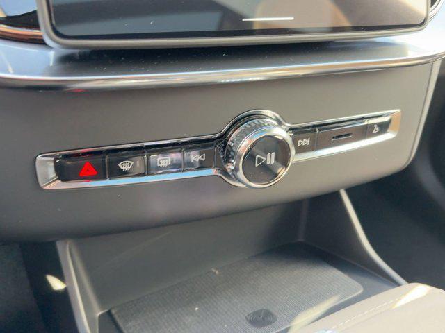 new 2026 Volvo XC90 car, priced at $75,155