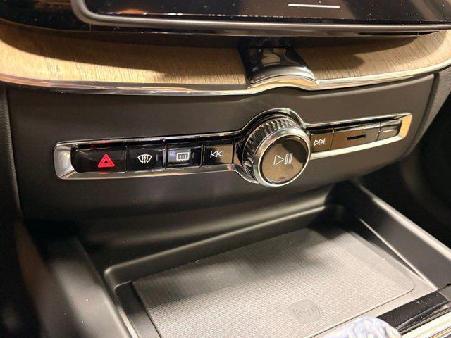 new 2026 Volvo XC60 car, priced at $57,981