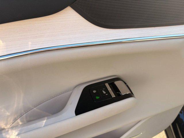 new 2025 Volvo EX90 car, priced at $80,251