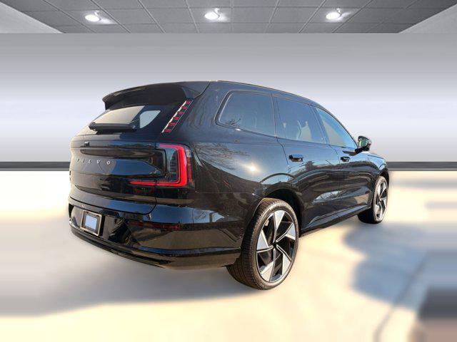 new 2025 Volvo EX90 car, priced at $80,251