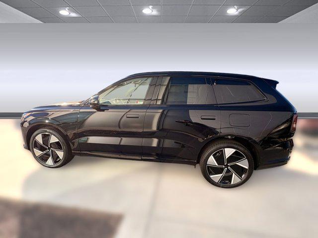 new 2025 Volvo EX90 car, priced at $80,251