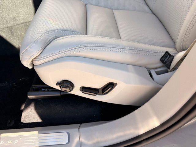 new 2026 Volvo XC90 car, priced at $75,155