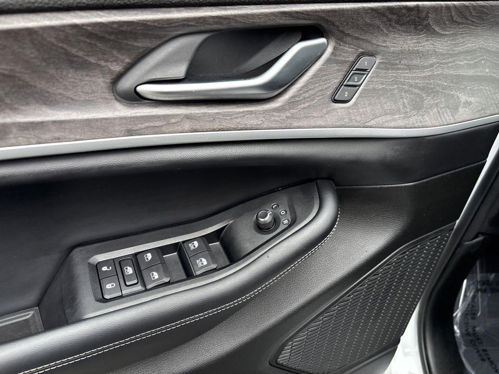 used 2023 Jeep Grand Cherokee L car, priced at $38,788