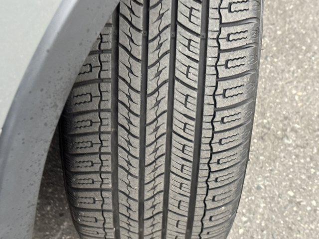 used 2021 Jeep Cherokee car, priced at $19,992