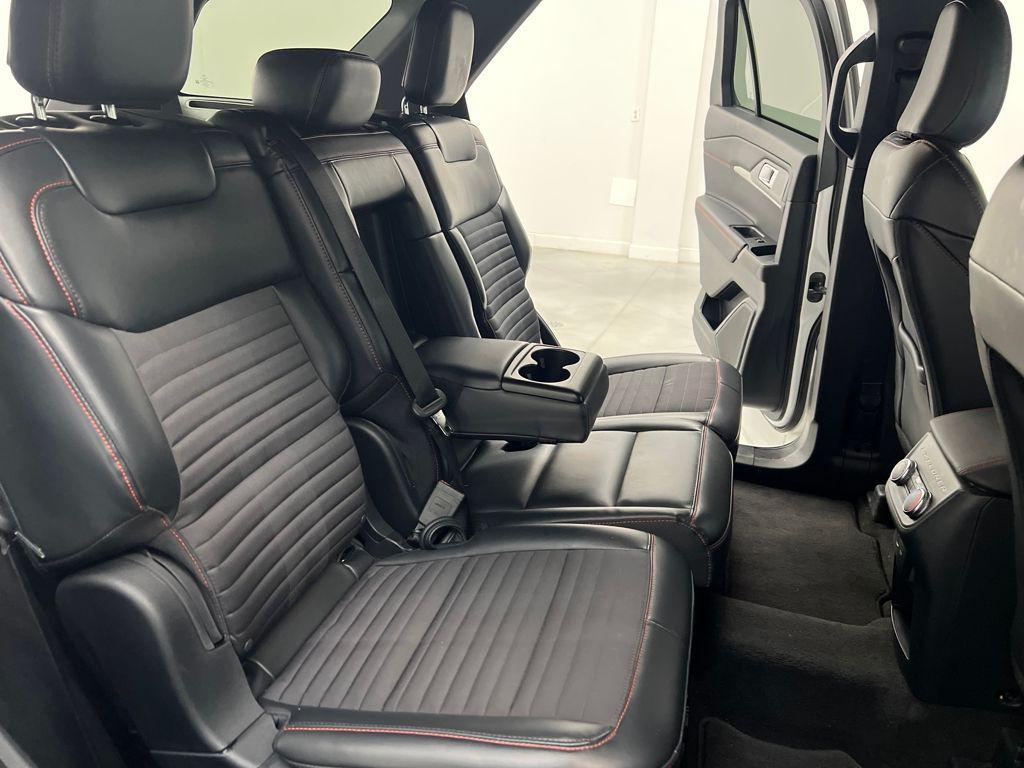used 2025 Ford Explorer car, priced at $37,920