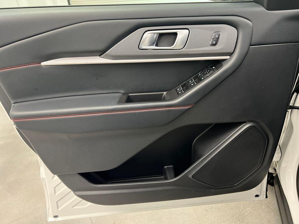 used 2025 Ford Explorer car, priced at $37,920