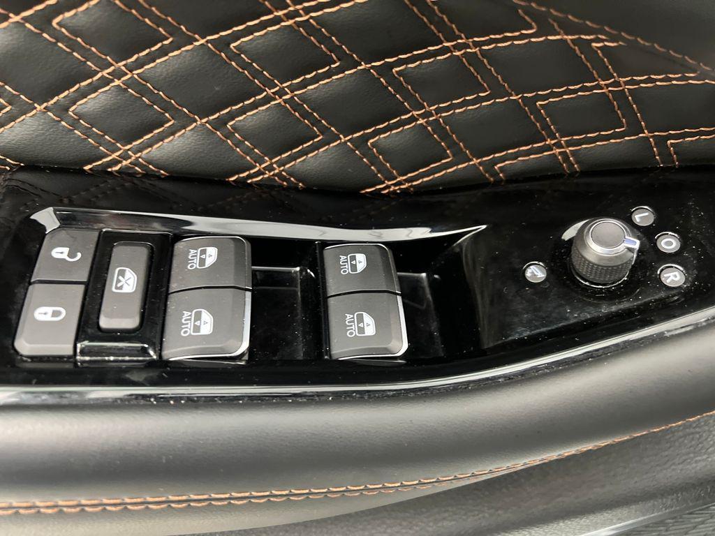 used 2025 Jeep Grand Cherokee car, priced at $48,889