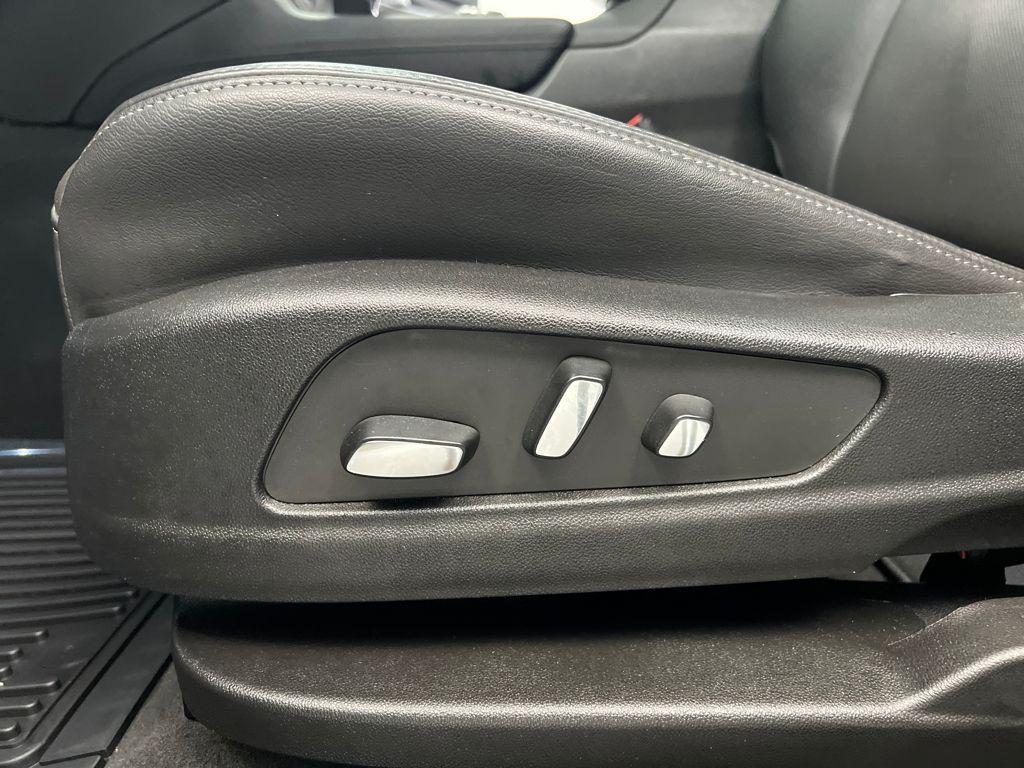 used 2025 Cadillac XT6 car, priced at $40,689