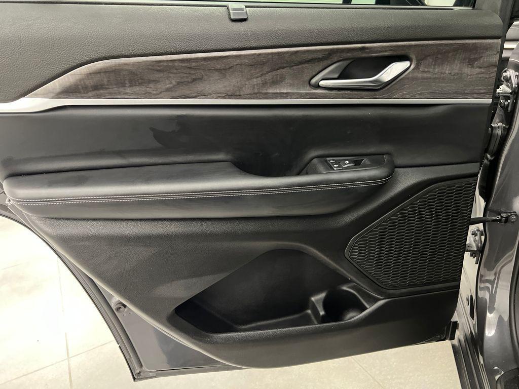 used 2024 Jeep Grand Cherokee L car, priced at $31,970