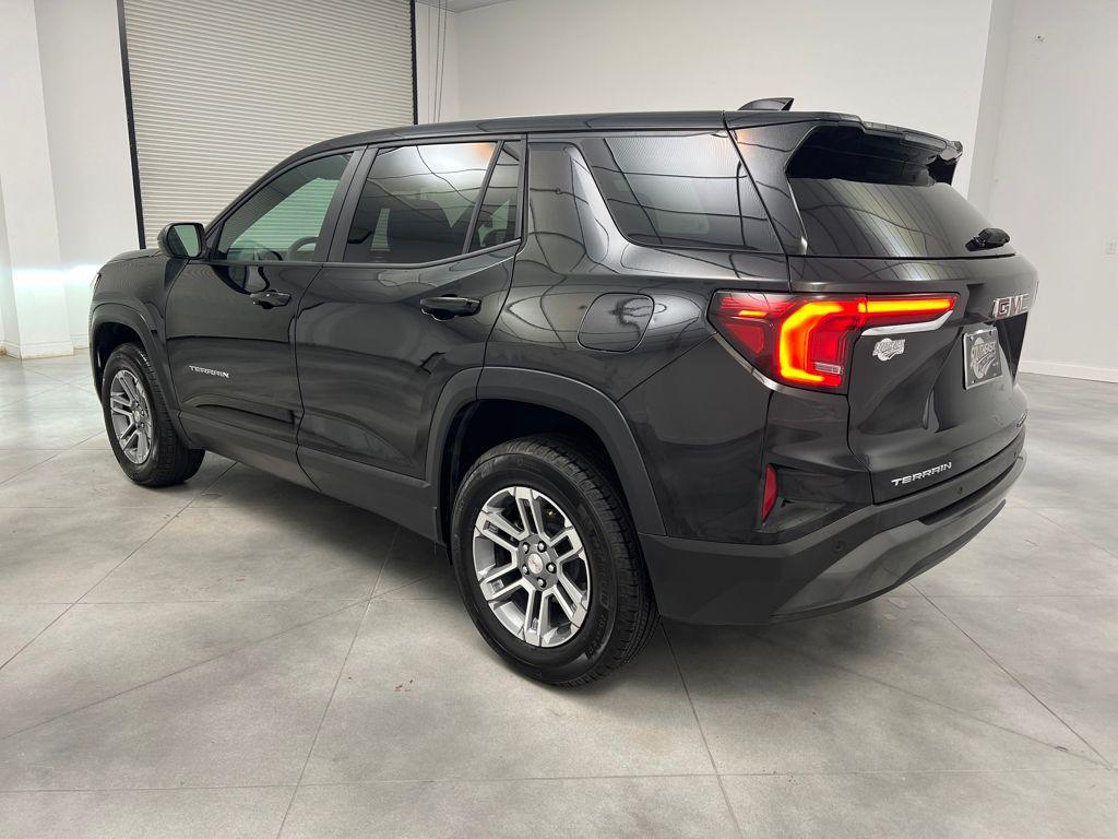 used 2025 GMC Terrain car, priced at $25,999