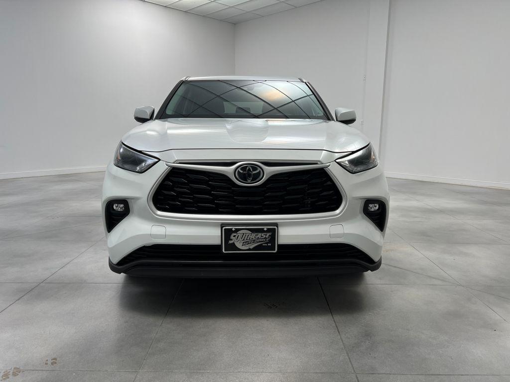 2023 Wind Chill Pearl Toyota Highlander