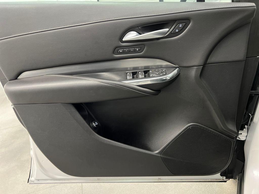 used 2024 Cadillac XT4 car, priced at $27,597