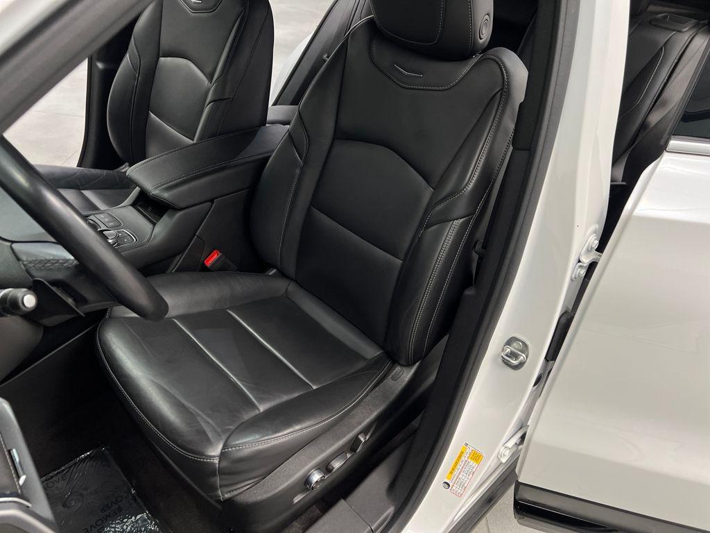 used 2024 Cadillac XT4 car, priced at $27,597