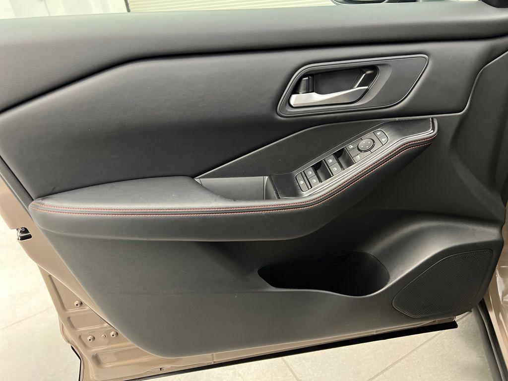 used 2025 Nissan Rogue car, priced at $31,389