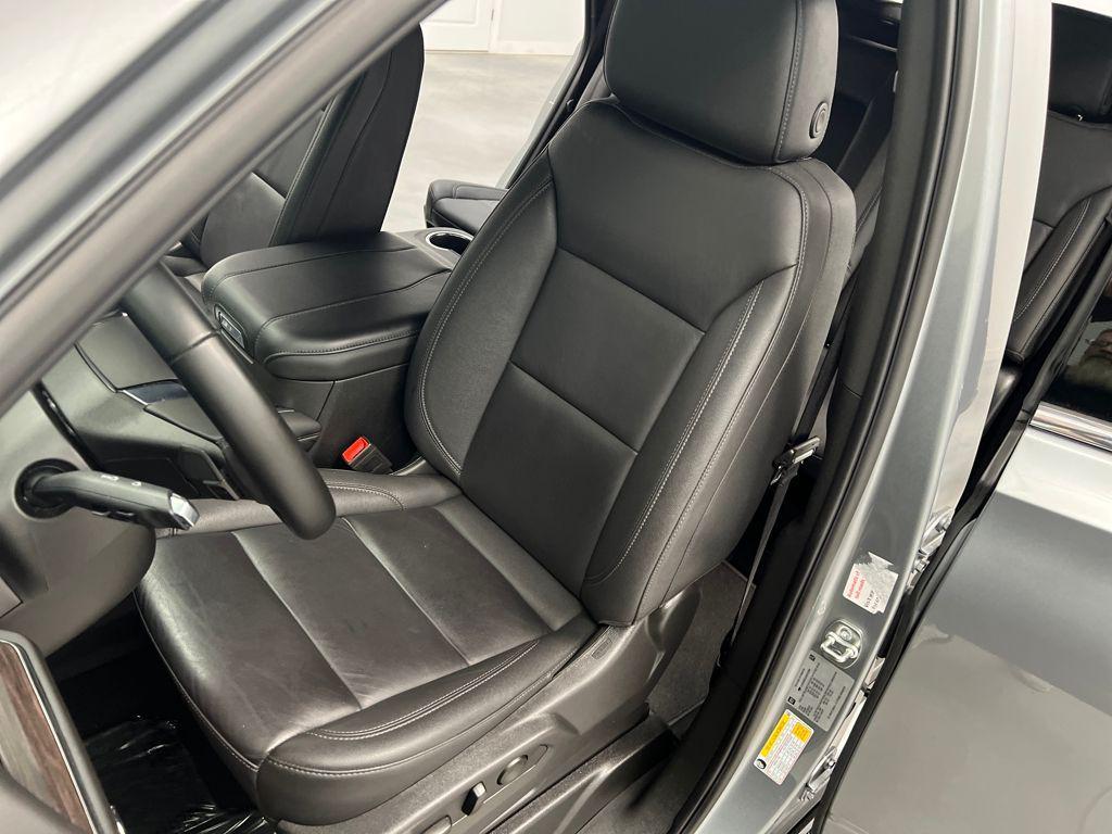 used 2025 Chevrolet Tahoe car, priced at $57,989