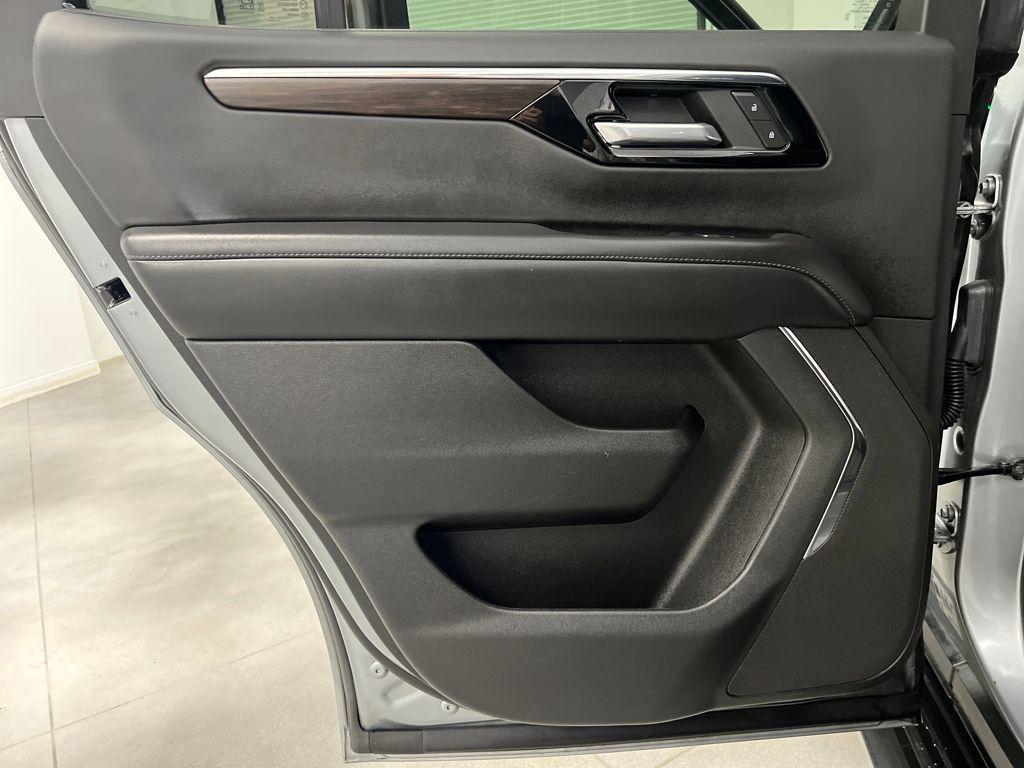 used 2025 Chevrolet Tahoe car, priced at $57,989