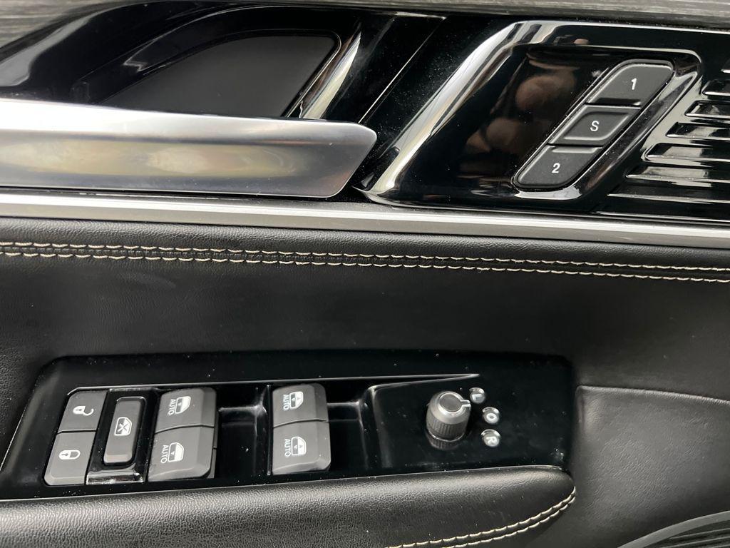 used 2024 Jeep Wagoneer L car, priced at $37,989