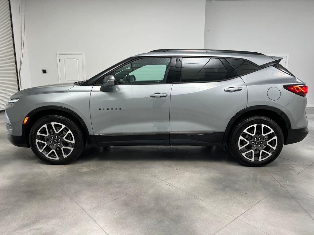 used 2025 Chevrolet Blazer car, priced at $34,989