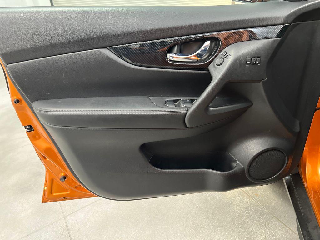 used 2017 Nissan Rogue car, priced at $18,489