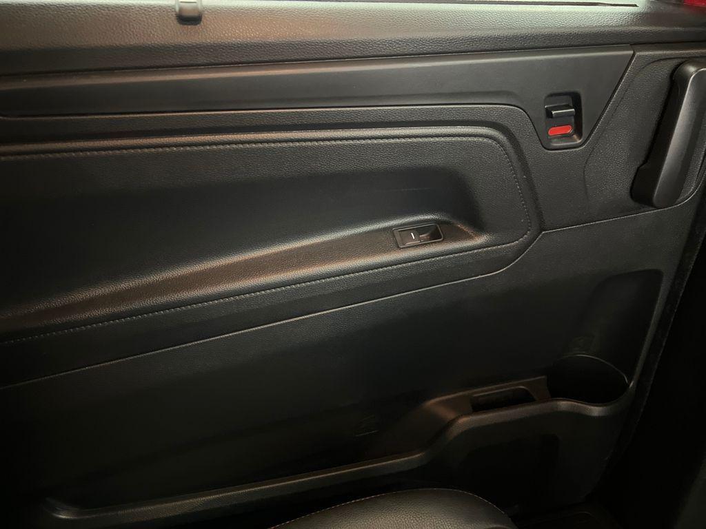 used 2025 Honda Odyssey car, priced at $37,687