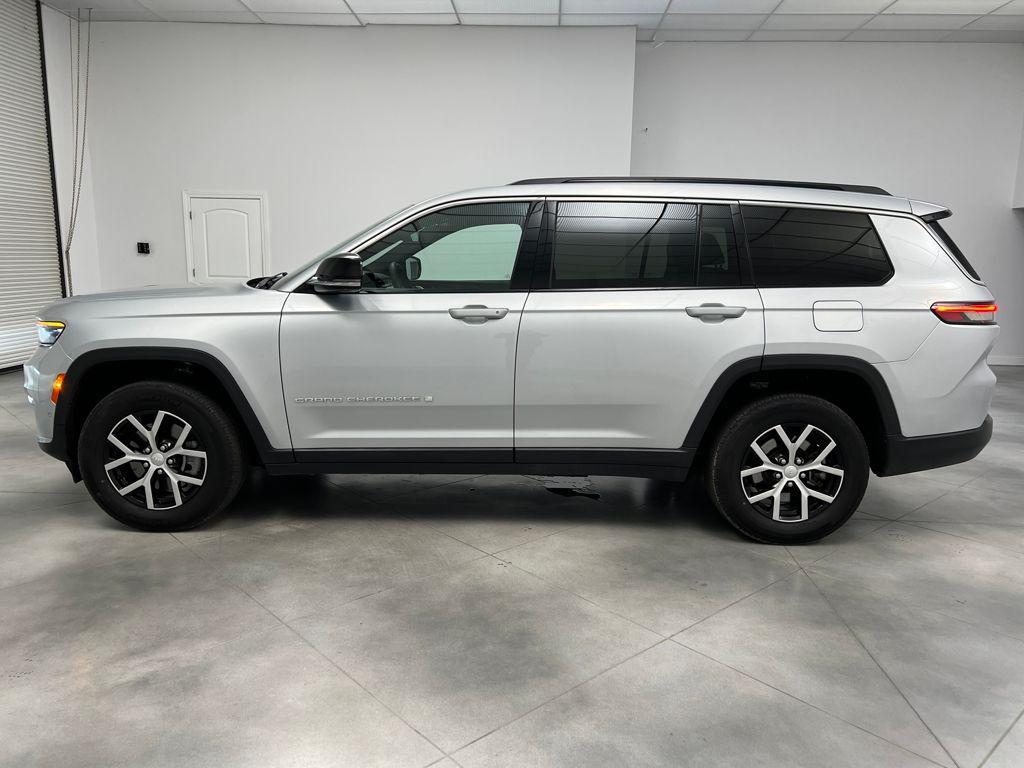 used 2024 Jeep Grand Cherokee L car, priced at $30,990