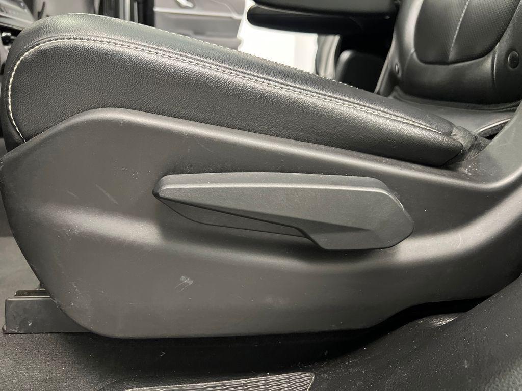 used 2024 Jeep Grand Cherokee L car, priced at $30,990