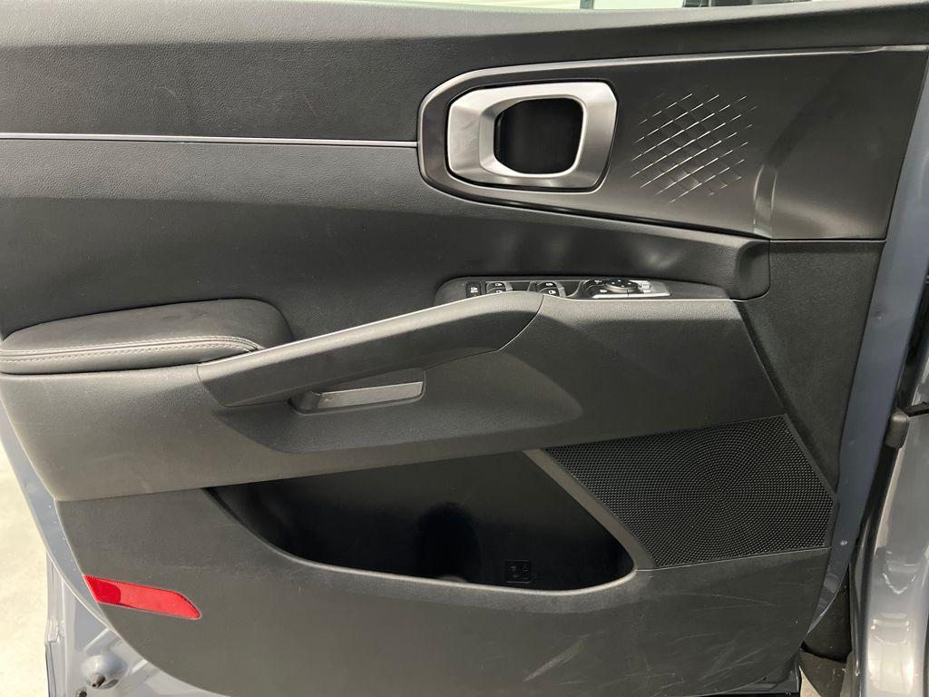 used 2024 Kia Sorento car, priced at $24,698