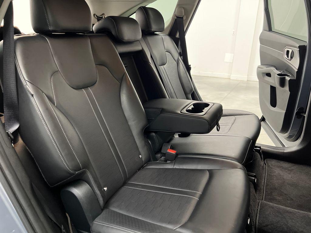 used 2024 Kia Sorento car, priced at $24,698