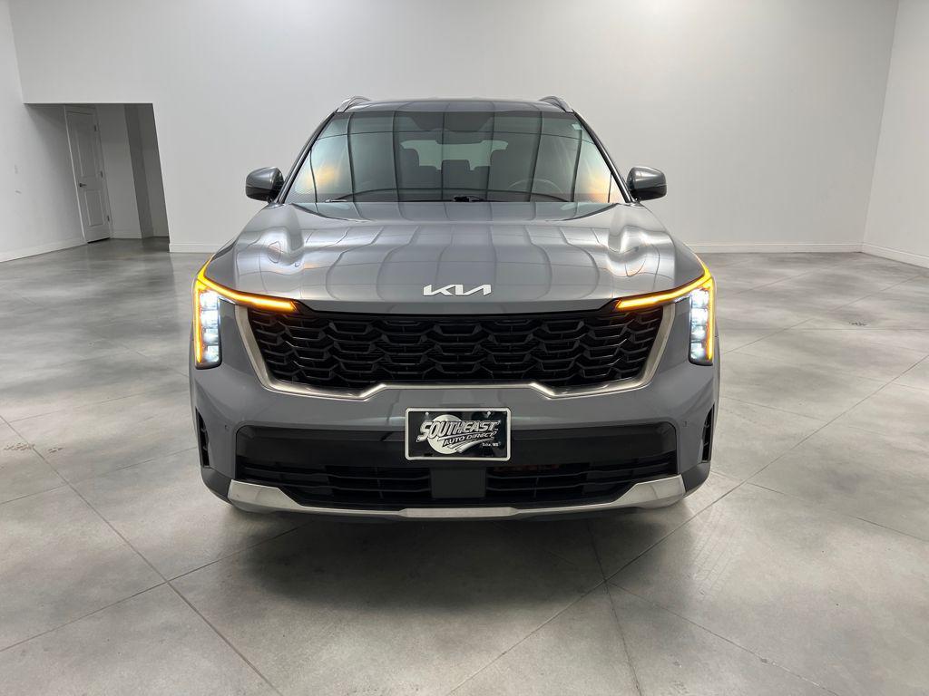 used 2024 Kia Sorento car, priced at $24,698
