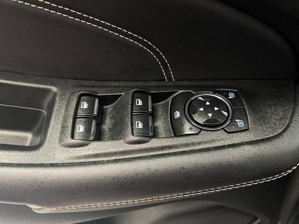 used 2024 Ford Edge car, priced at $27,589