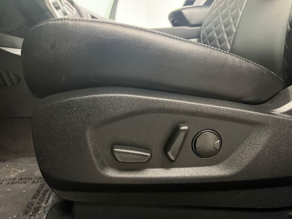 used 2024 Ford Edge car, priced at $27,589