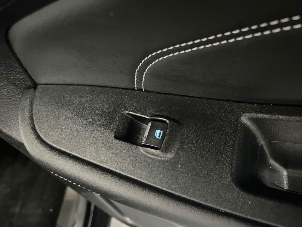 used 2024 Ford Edge car, priced at $27,589