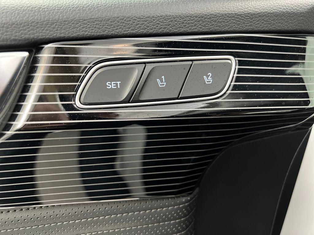 used 2024 Hyundai Palisade car, priced at $35,689