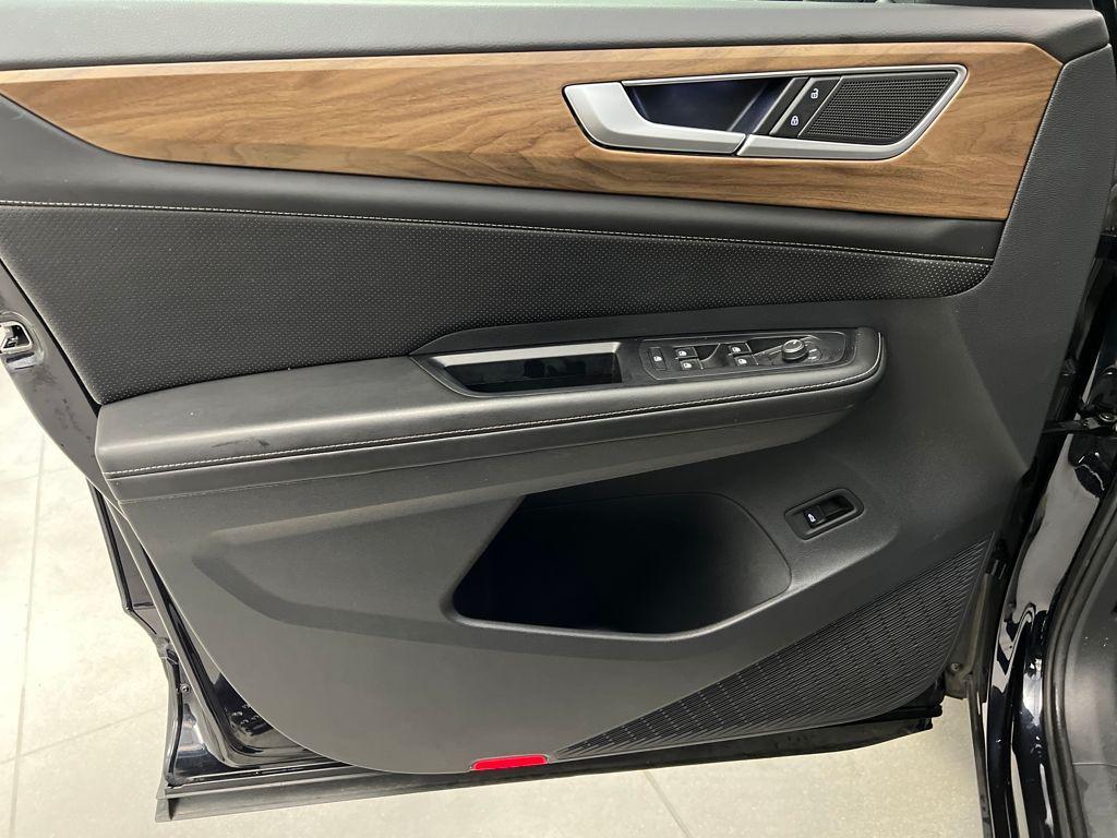 used 2024 Volkswagen Atlas car, priced at $27,689