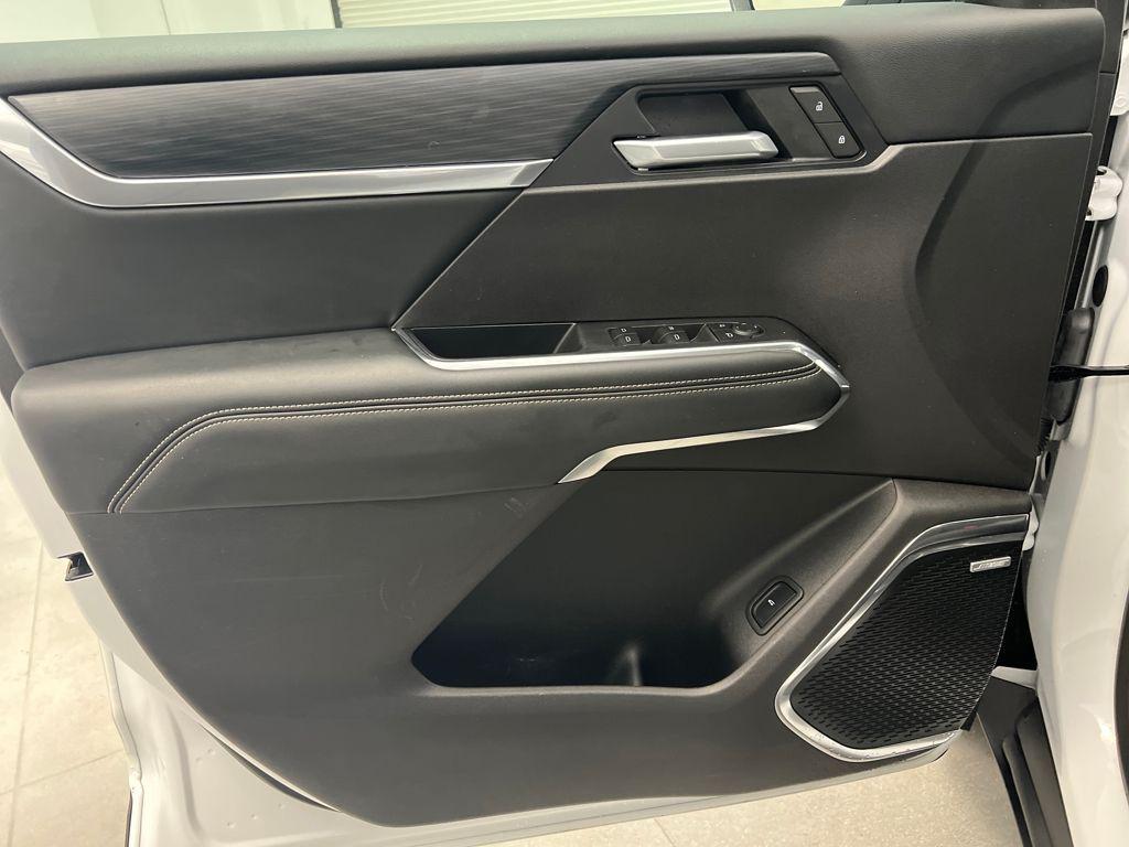 used 2025 GMC Acadia car, priced at $32,488