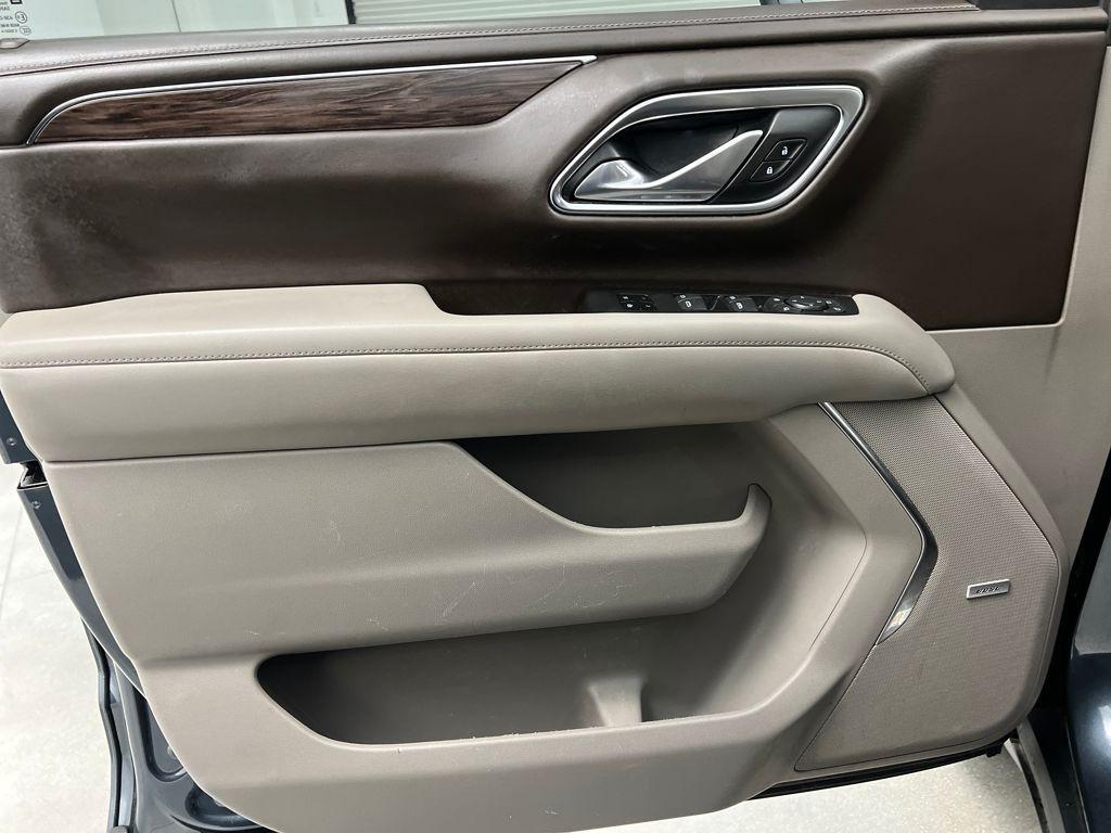 used 2021 Chevrolet Suburban car, priced at $32,489