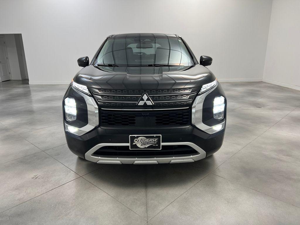 used 2024 Mitsubishi Outlander car, priced at $20,789