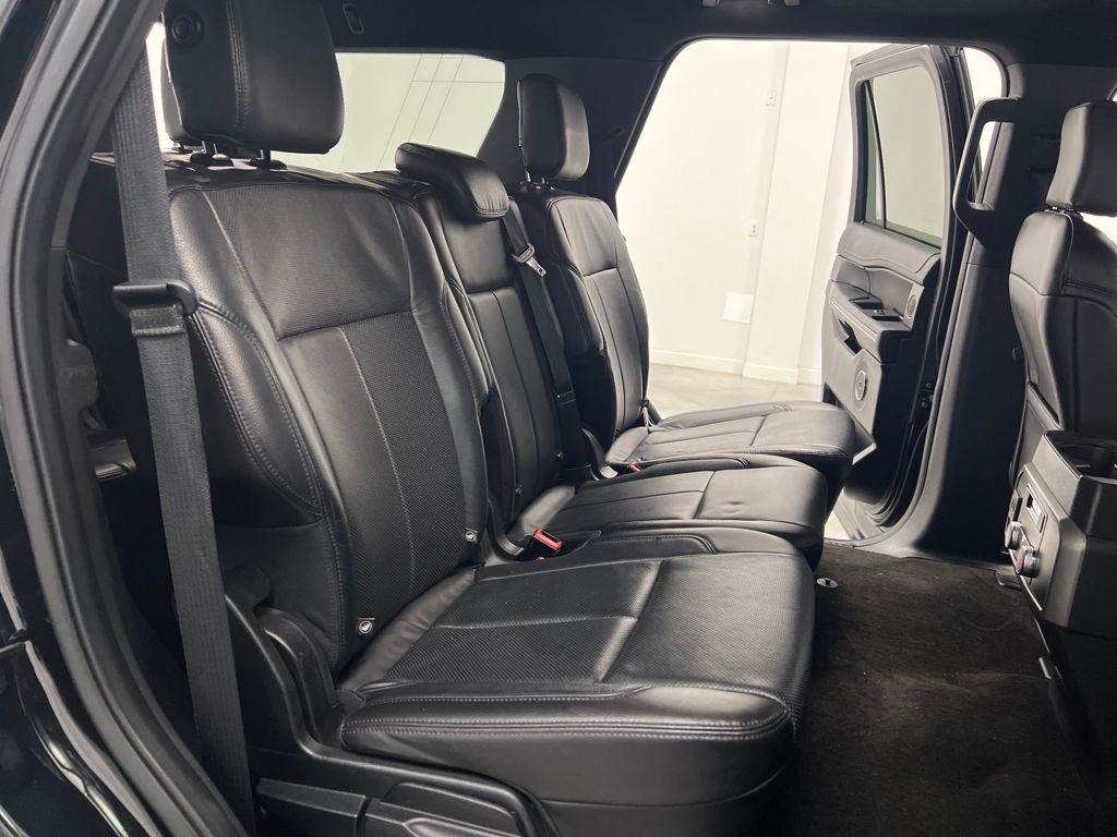 used 2018 Ford Expedition car, priced at $15,789