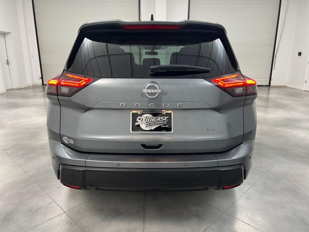 used 2024 Nissan Rogue car, priced at $19,993