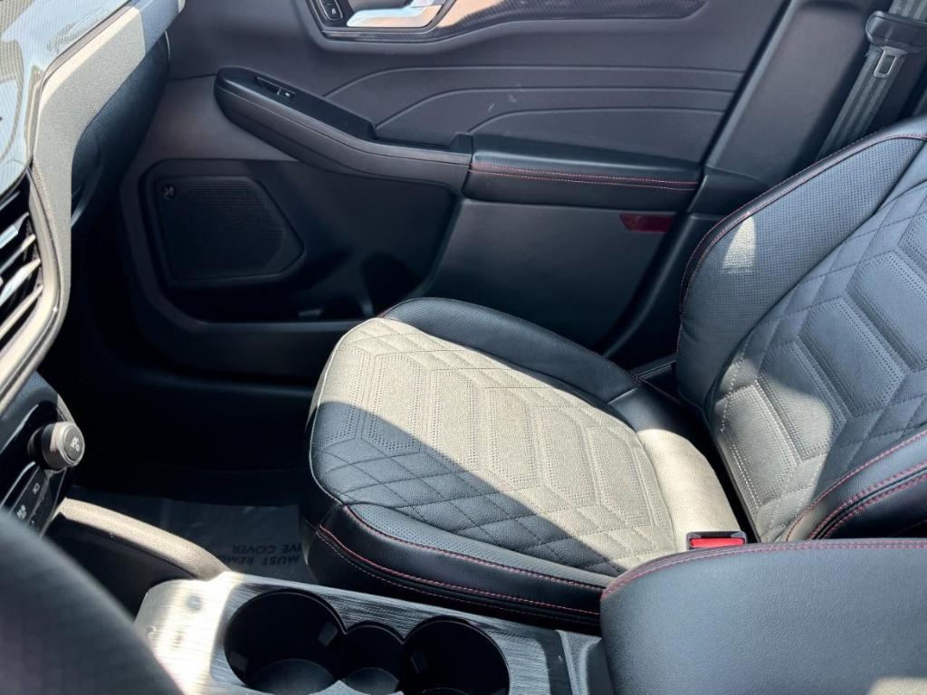 used 2023 Ford Escape car, priced at $29,990