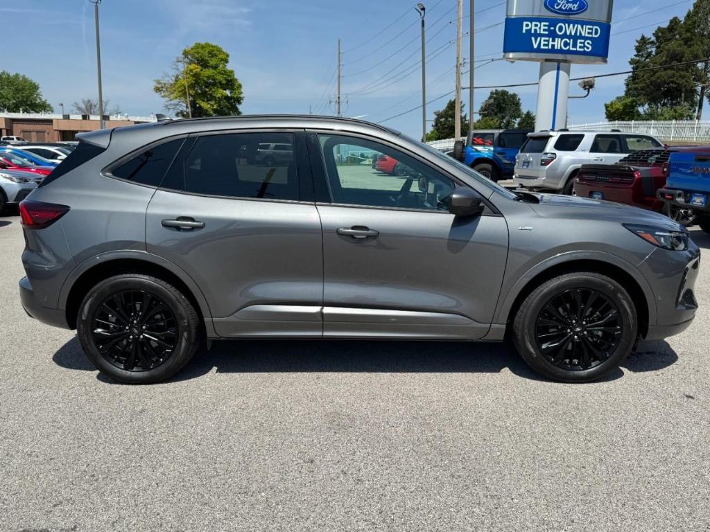 used 2023 Ford Escape car, priced at $29,990